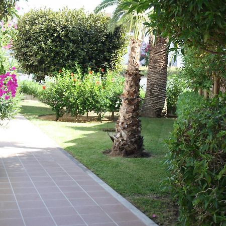 Apartamentos Torrelaguna 베라 외부 사진