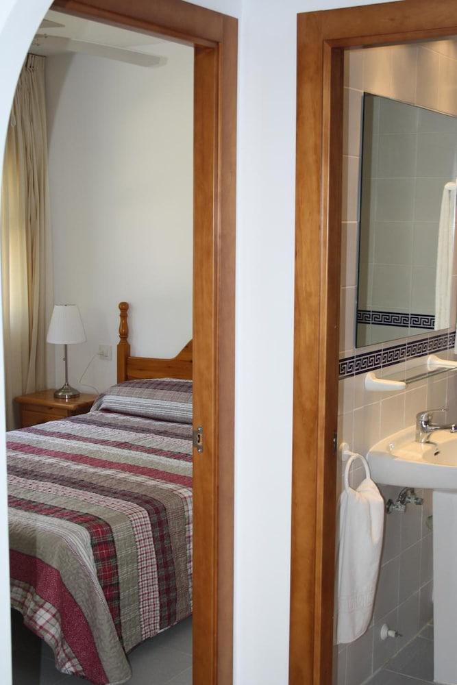 Apartamentos Torrelaguna 베라 외부 사진
