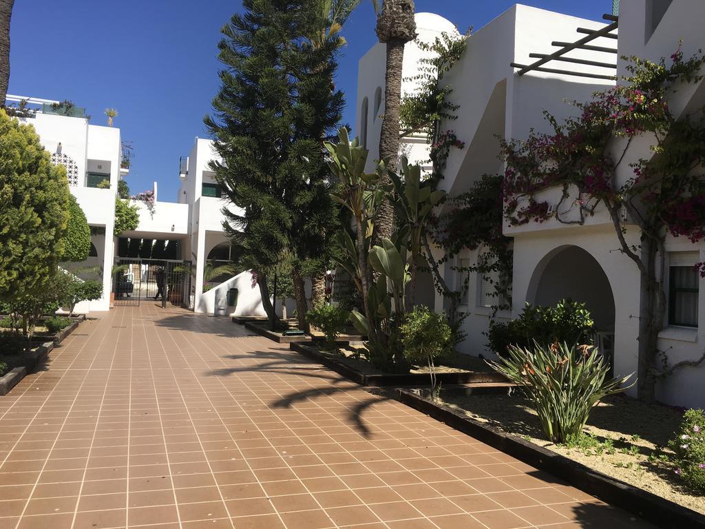 Apartamentos Torrelaguna 베라 외부 사진